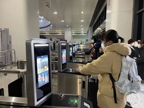 探訪重慶火車站 客流回升進(jìn)站更快，集中式充電站保障出行